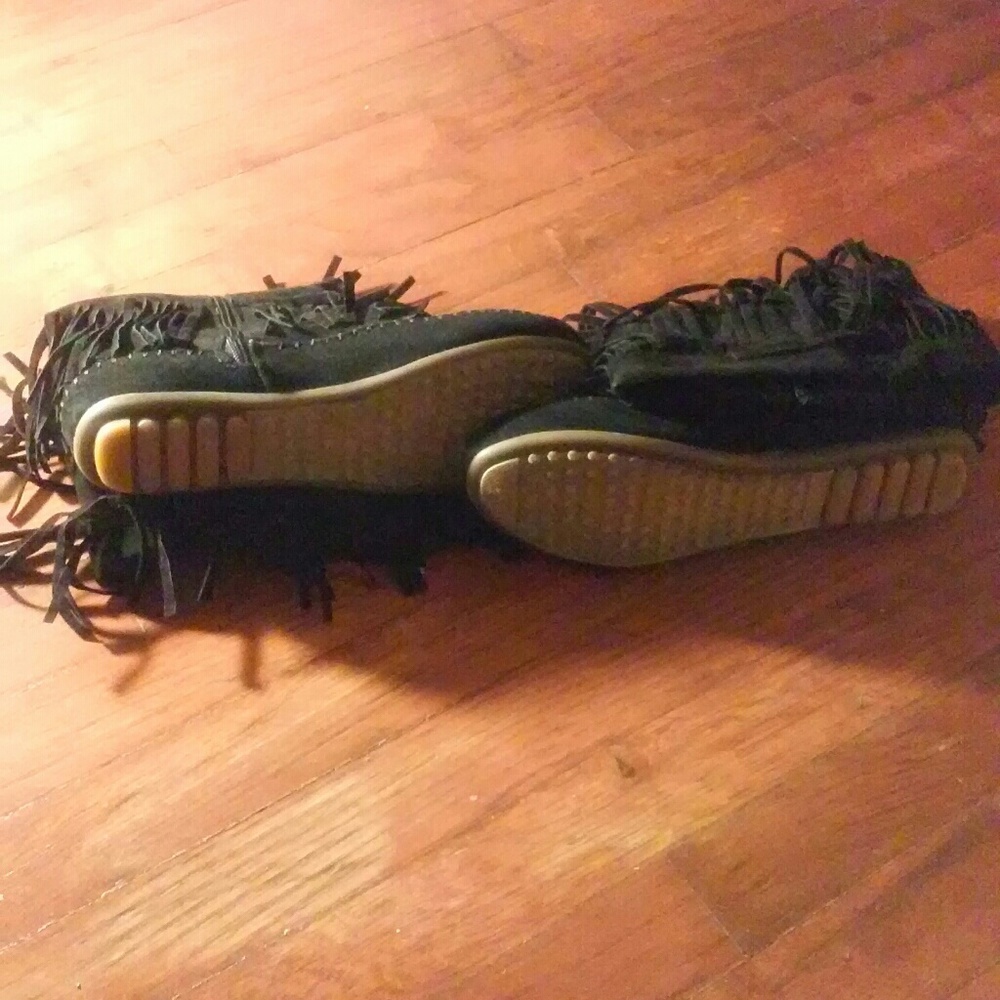 Women boots brand new never been worn